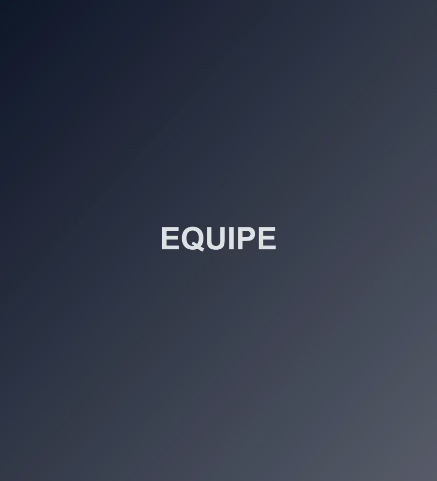 Equipe da Empresa Modelo com equipamentos profissionais